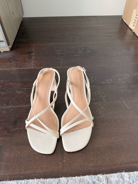 & Other Stories Shoes - & Other stories white / ivory block heels sandals size 9